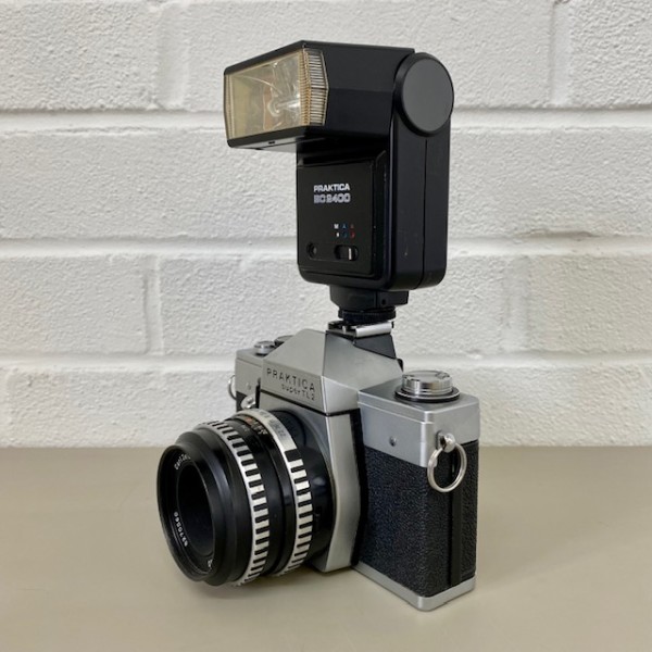 3: Praktica Super TL 2 SLR Single Paparazzi Camera With Working Flash Unit