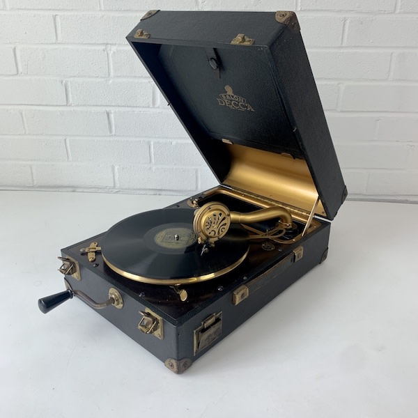 3: Decca Gold Gramophone (Fully Working)