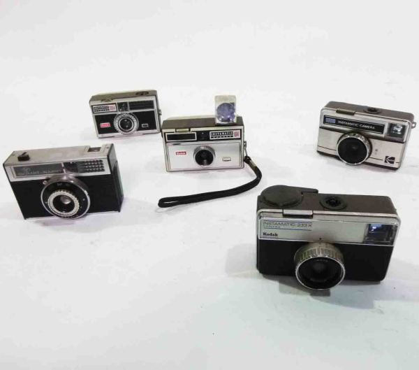 2: Retro Pocket Cameras (Non Practical)