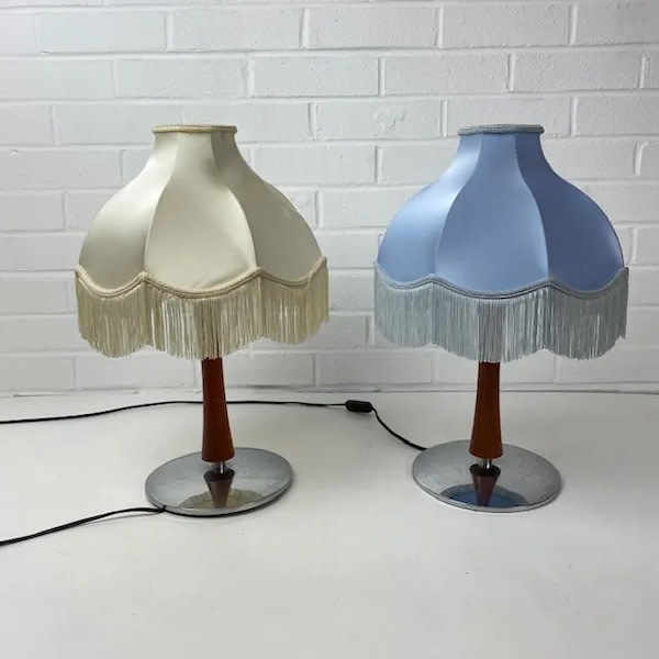 4: Blue Table Lamp With Wood & Chrome Stand (Working)