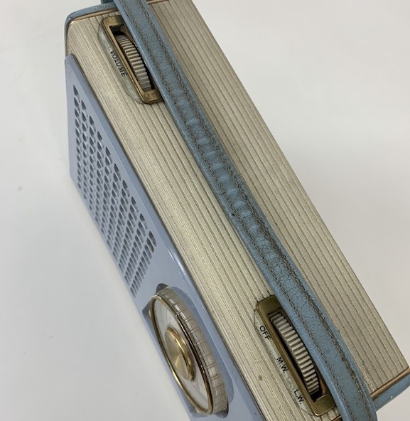 5: Decca Blue Radio (Non Practical)