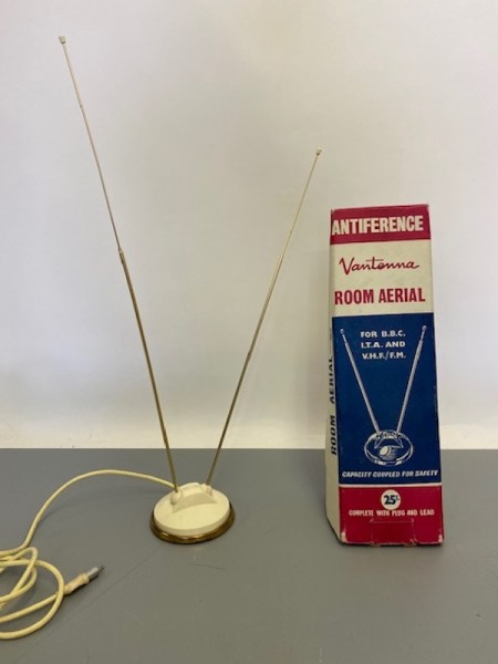 1: Vintage TV Aerial