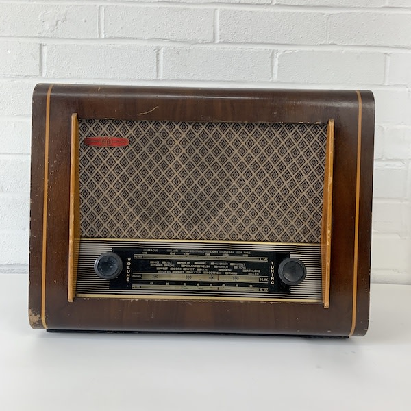 1: Vintage PYE Radio (Non Practical)