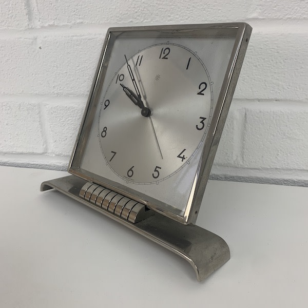 2: Silver Vintage Clock