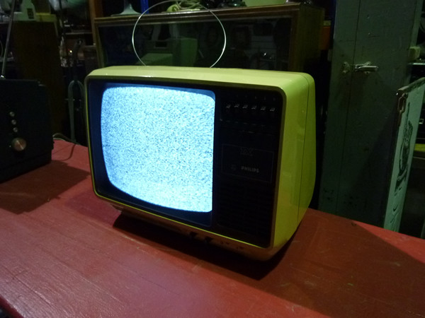 6: Practical Vintage B&W CRT Analogue Televisions