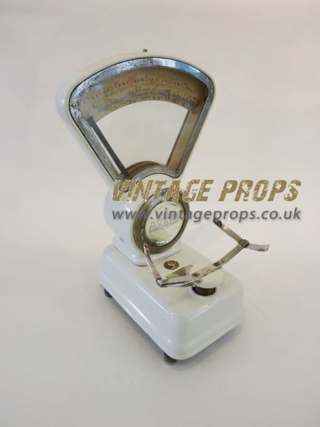 1: Vintage AVERY Scales