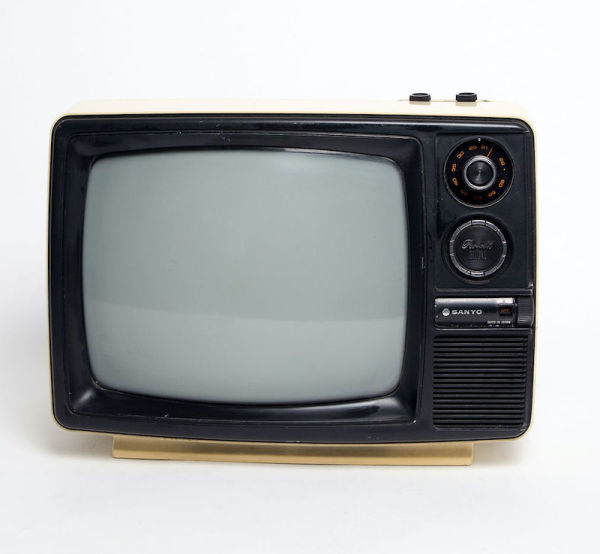 1: Fully Working Cream Black & White Sanyo TV