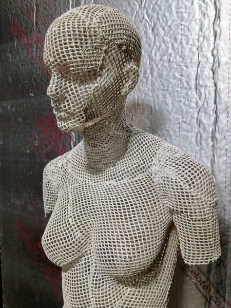 3: Mesh Female Mannequin