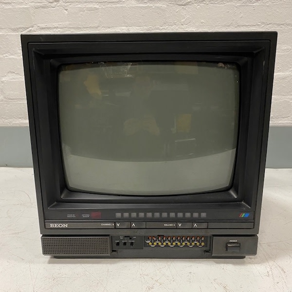 3: Fully Working Beon Colour TV (13