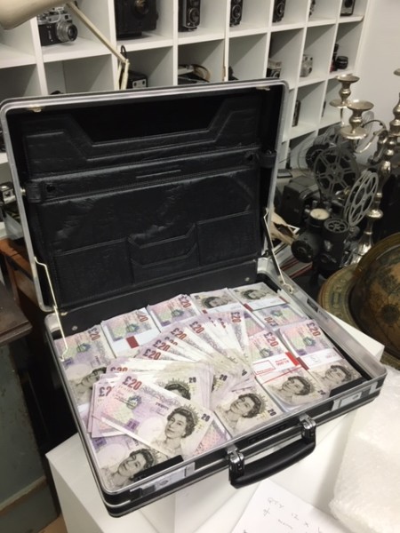 5: Fake Money In Briefcase - Pounds Sterling (£20 notes)