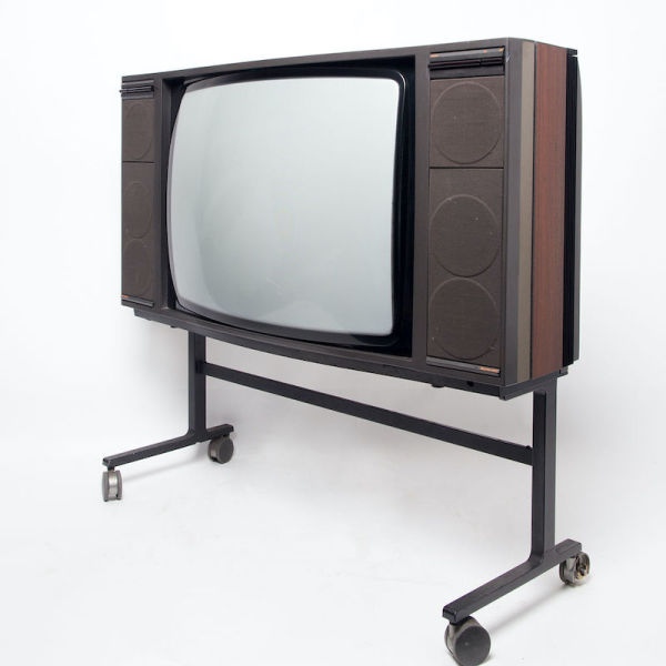 Fully Working Colour Bang & Olufsen BeoVision TV With Stand LONDON