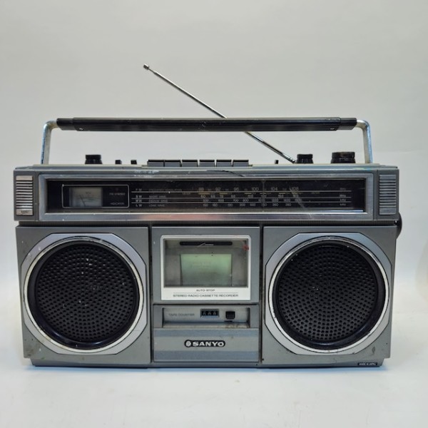 4: Sanyo Boombox (Non Practical) (1970's)