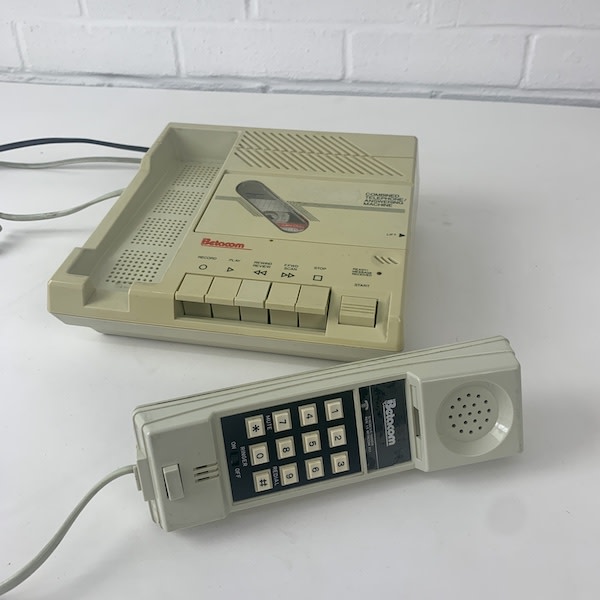 1: Betacom Telephone With Answering Machine