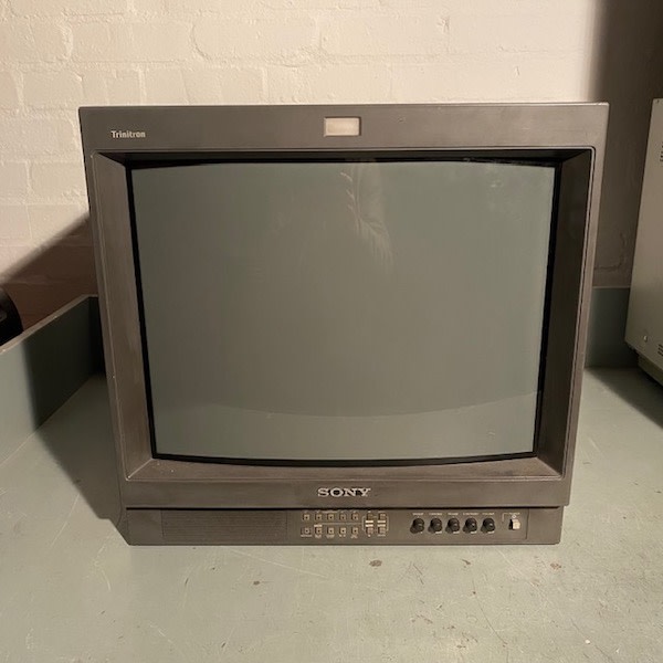 1: Working Sony Broadcast Colour Monitor