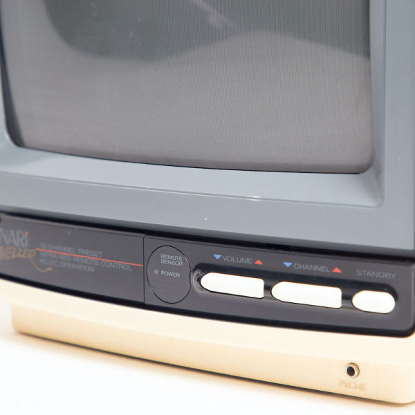 2: Fully Working Colour Hinari Traveller CT16 TV (9.5