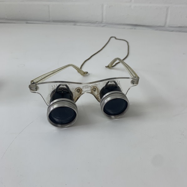 4: Vintage Binocular Glasses With Case