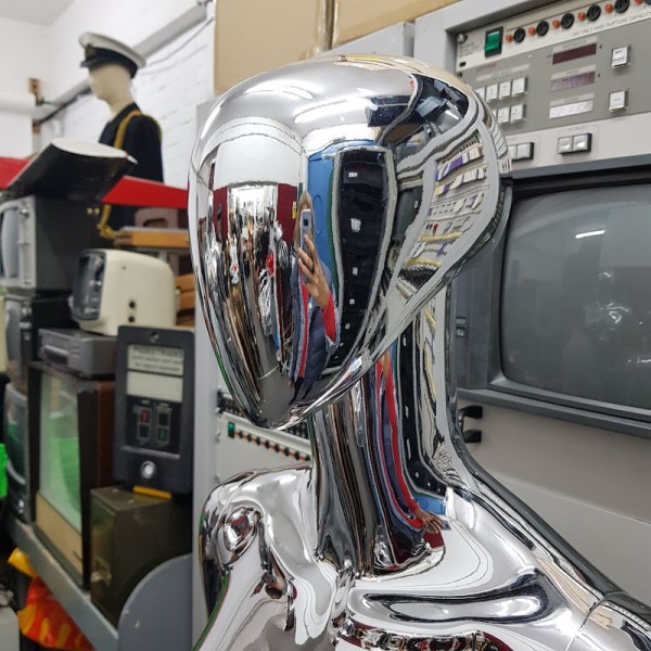 4: Silver Metallic Female Mannequin