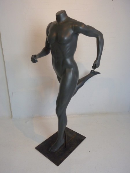 6: Female Running Mannequin