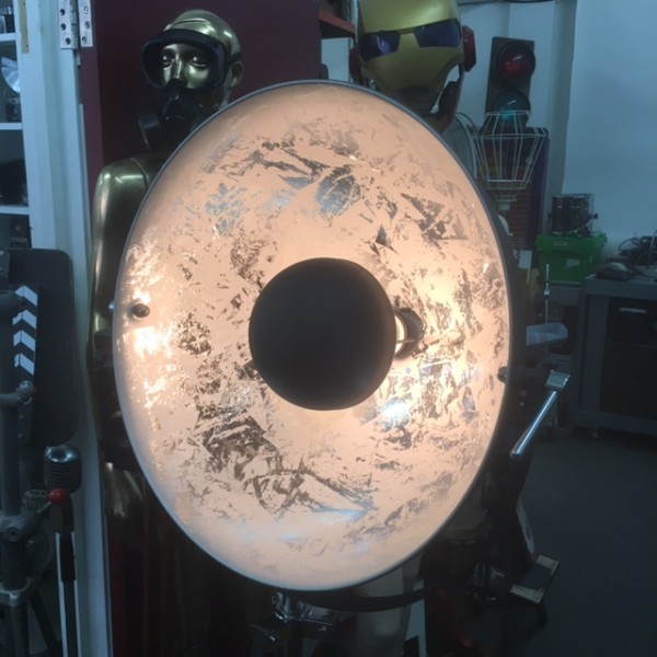 3: Domed Stage Light - Black & Silver Leaf (Working)