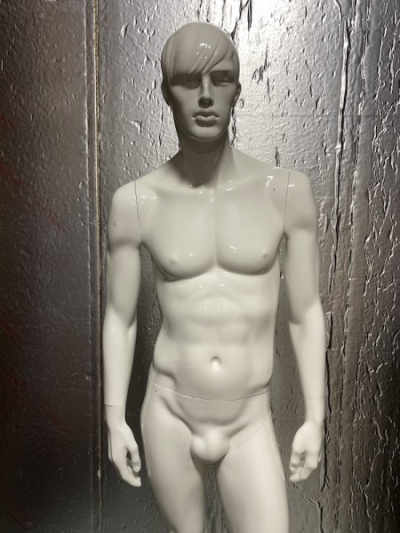 2: Male Gloss White Mannequin 