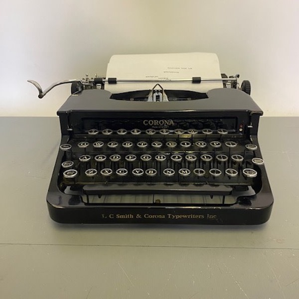 4: Fully Working Black Corona Typewriter