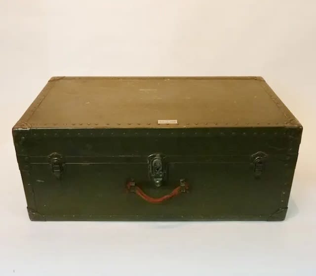 5: Green Wooden Vintage Chest/Trunk