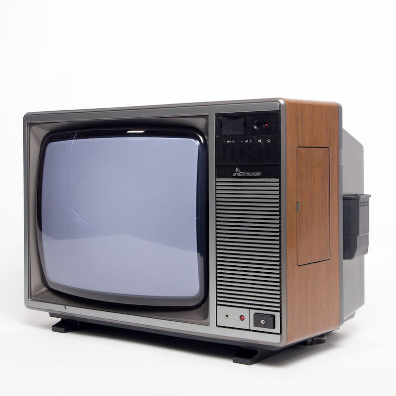 5: Non Practical Vintage Mitsubishi TV (14.5