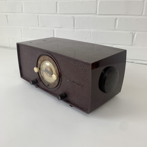 4: Vintage His Master's Voice Radio (Non Practical)