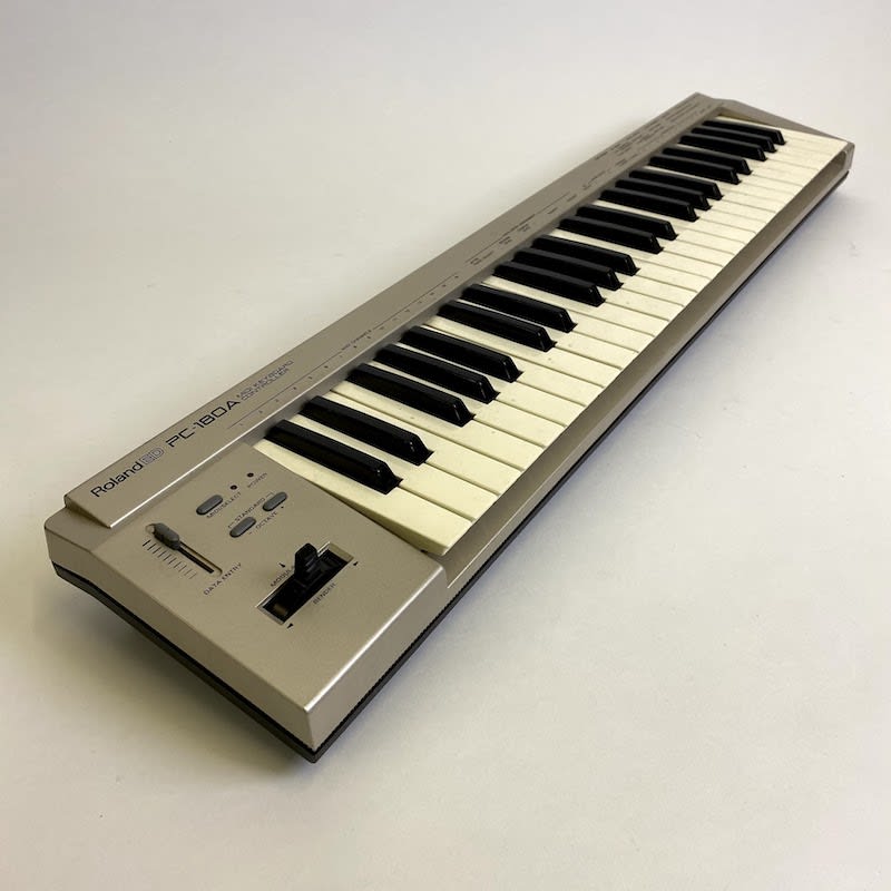 7: Roland ED PC-180A Midi Keyboard Controller