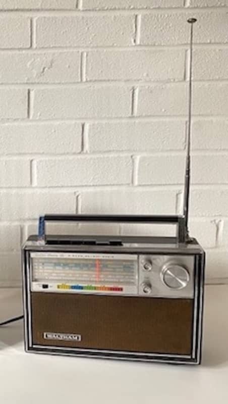 3: Waltham Solid State 18 Radio (1968) (Fully Working)