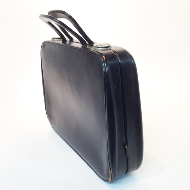 5: Thin Black Soft Leather Suitcase