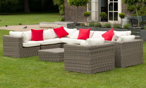 3: White Outdoor Rattan Corner