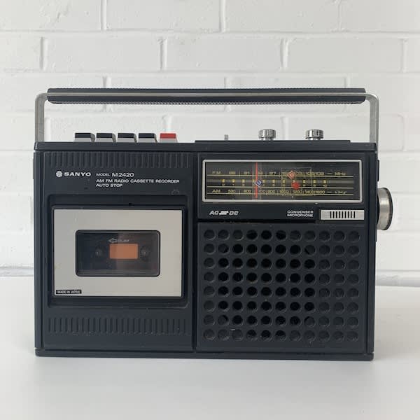 4: Sanyo Model M2420 Radio (Non Practical)