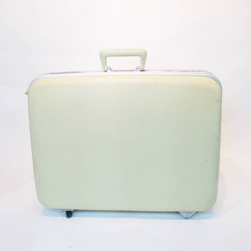 5: White Hard Shell Suitcase