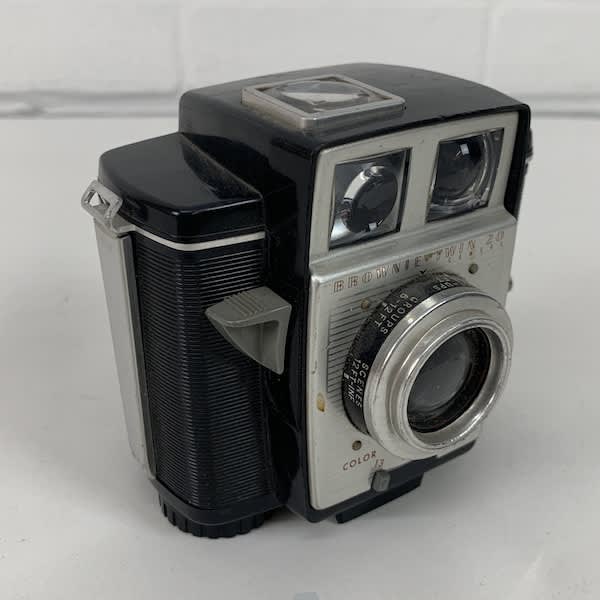 3: Kodak Brownie Twin 20 Vintage Camera (1959-1964) (Non Practical)