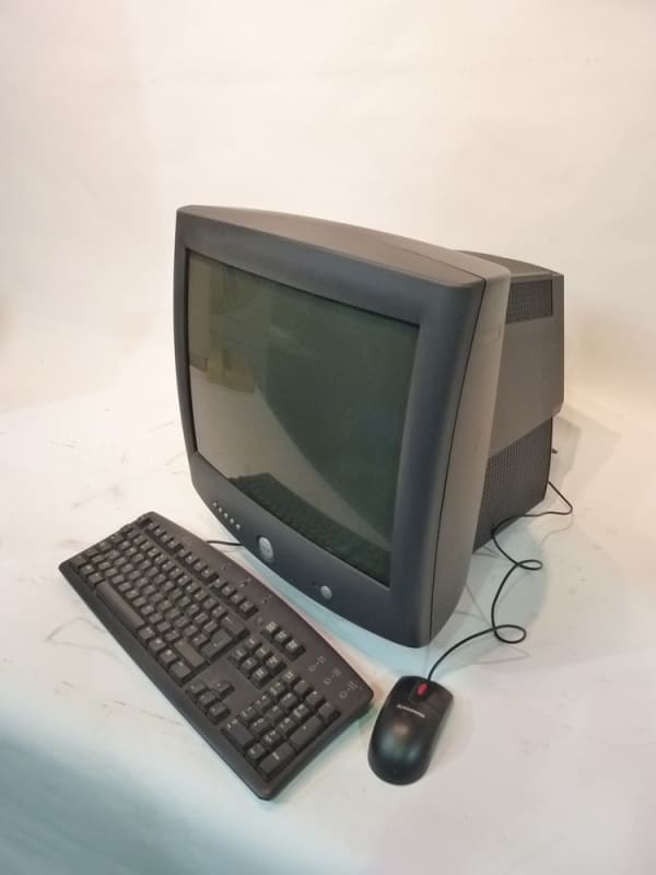 3: Fully Working Black 1990's Desktop Dell Computer With Keyboard & Mouse