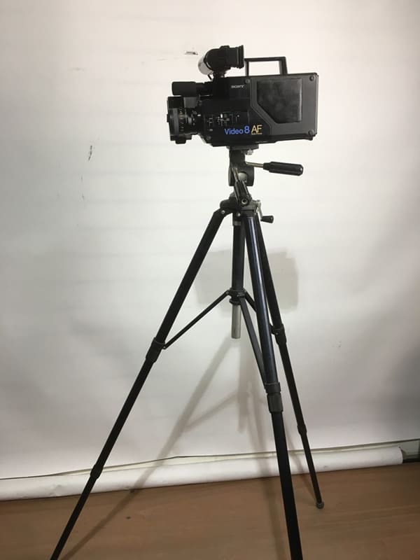 6: Non Practical Retro 'SONY' Video 8 Film Camera With Tripod (Model no CCD-V8AF-E)
