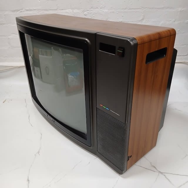 3: Fully Working Colour Sony Trinitron TV (21