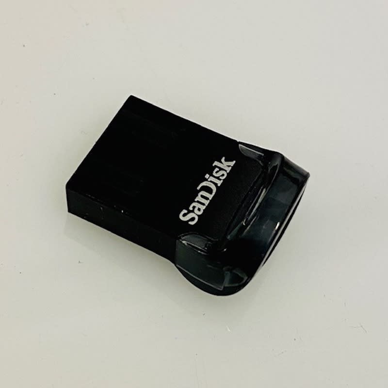 2: USB Stick (no charge)