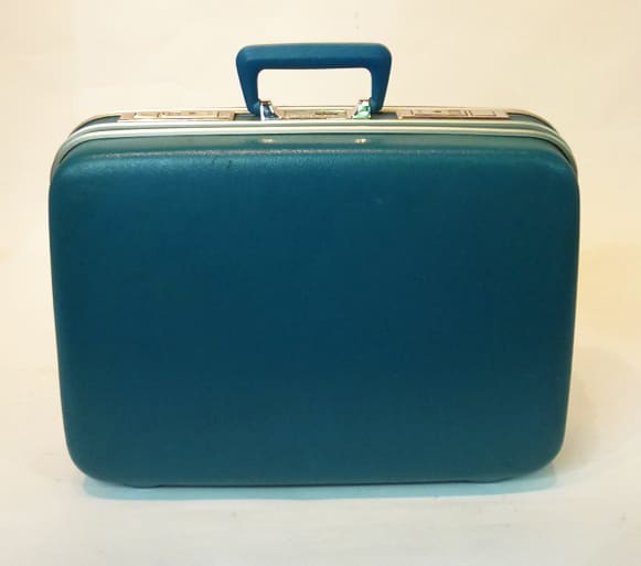 5: Turquoise Hard Shell Retro Suitcase