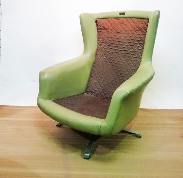 4: Green 1960's Retro Swivel Chair