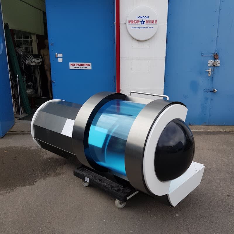 10: Futuristic Space Themed / Bio-Chemistry Body Scanner