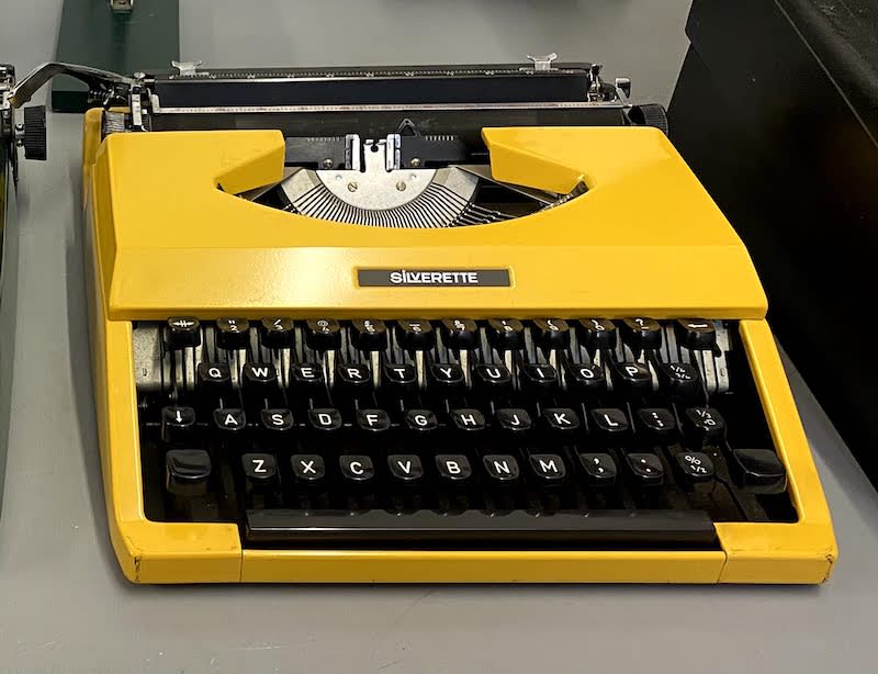 2: Fully Working Vintage SILVERETTE Typewriter