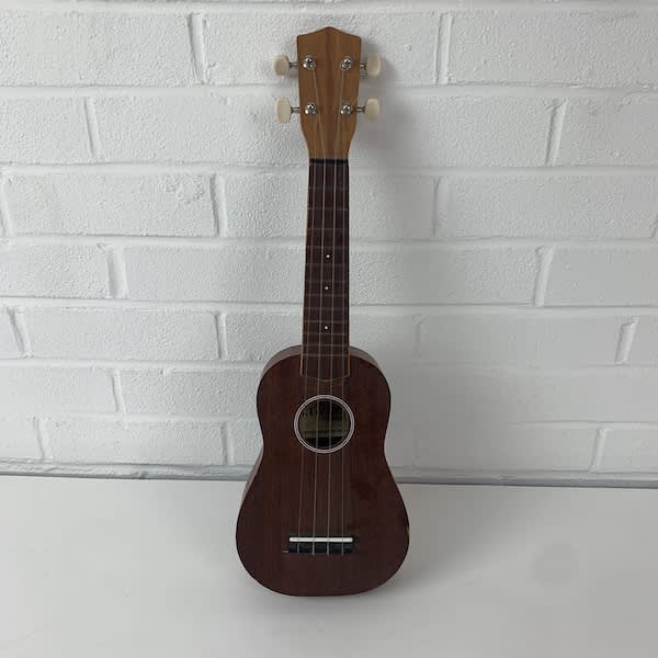 4: Maxtone Ukulele