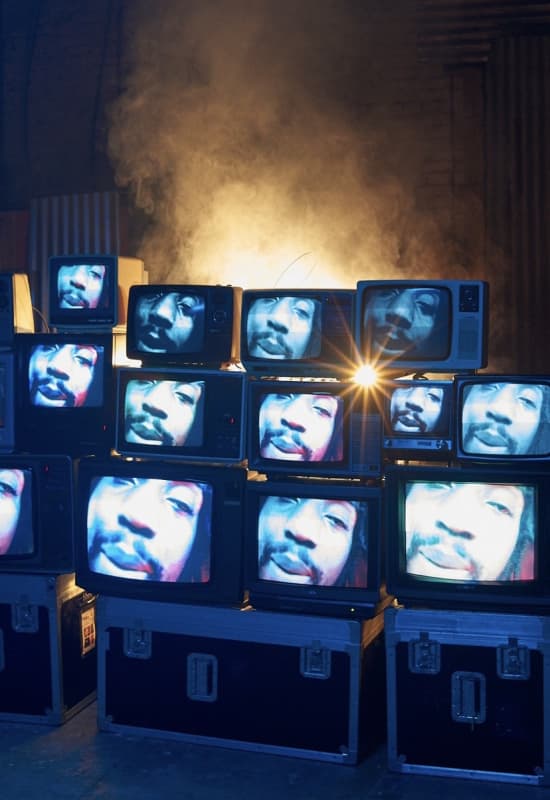 5: Fully Working TV Wall For Music Video With Live Camera Feed