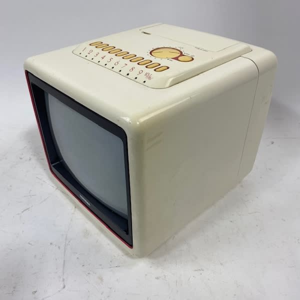 4: Fully Working Cream Toshiba Colour Mini TV