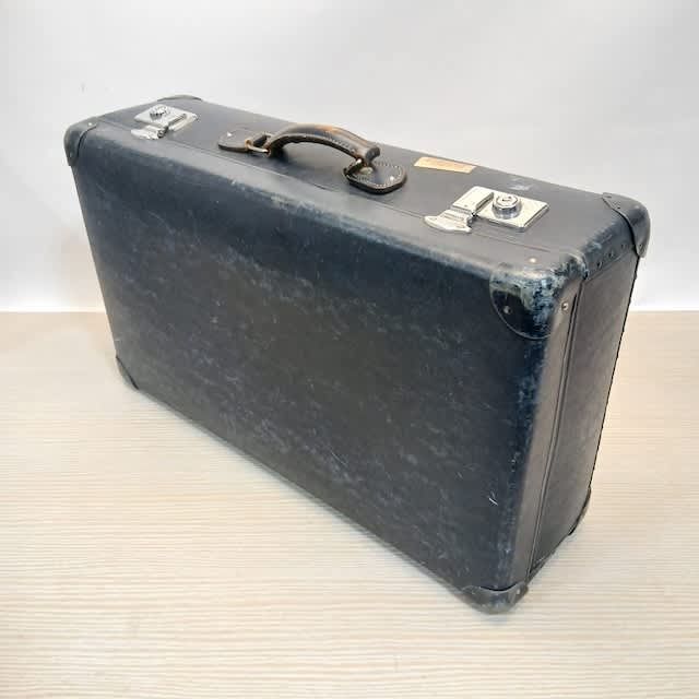 5: Small Dark Blue Hard Shell Suitcase