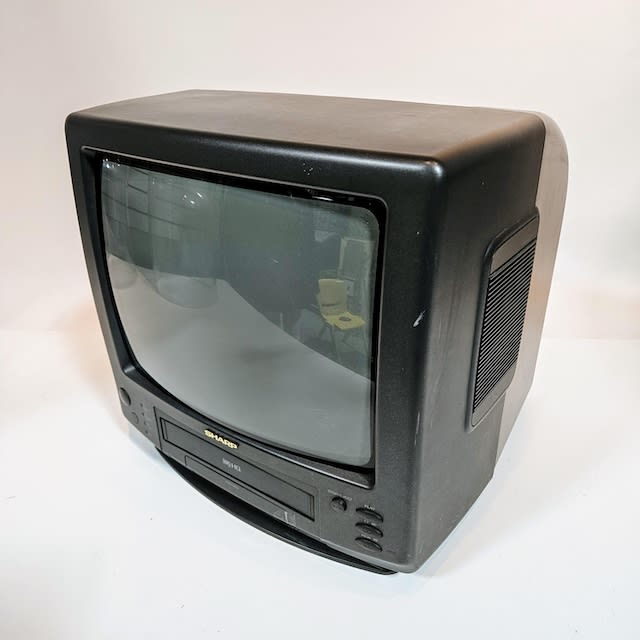 3: Fully Working Sharp Colour TV With VHS Player (13.5