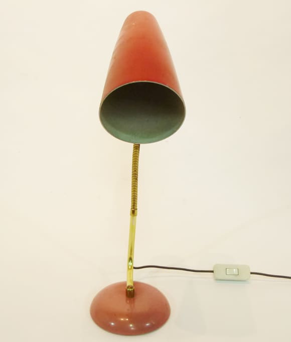 3: Red Posable Desk Lamp (Non Practical)