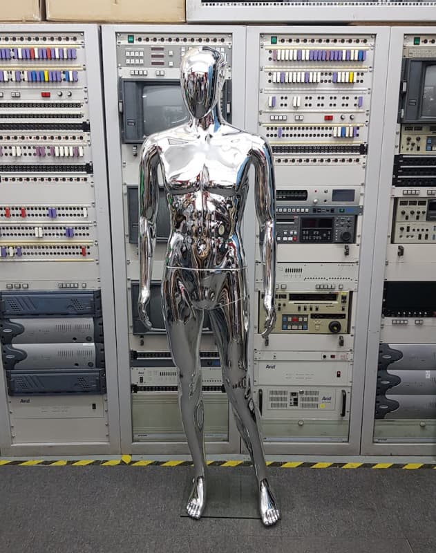 12: Silver Metallic Male Mannequin